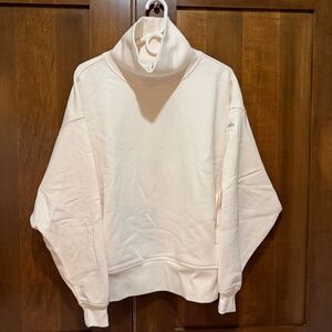 Alo Yoga Hazy Mock Neck Pullover